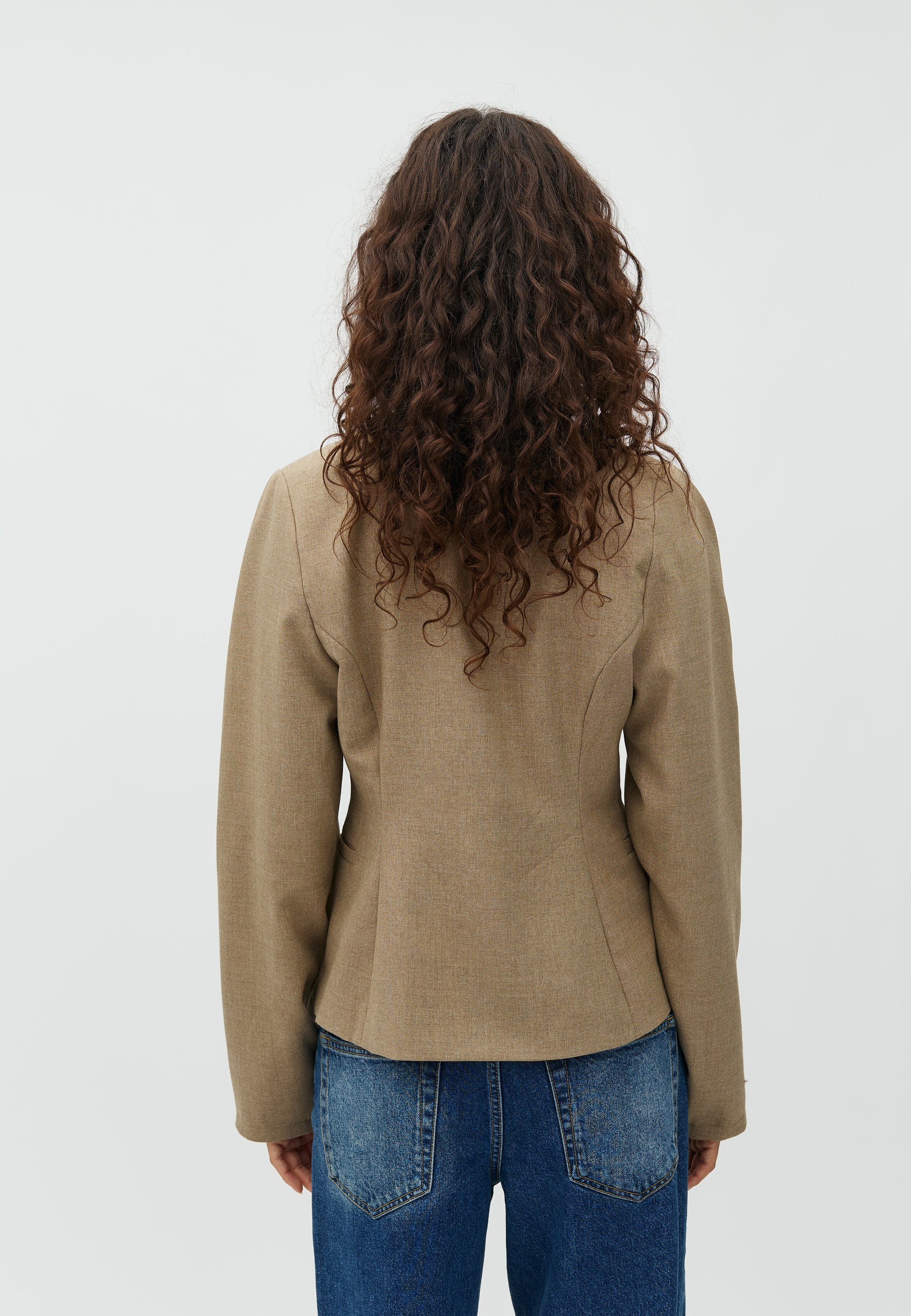 Diane-M_Falcon Melange_Model_4